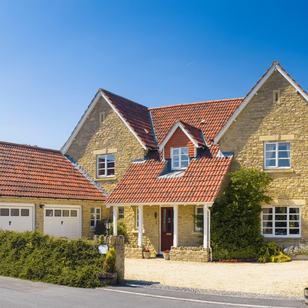 Conveyancing behind the scenes Between exchange and completion